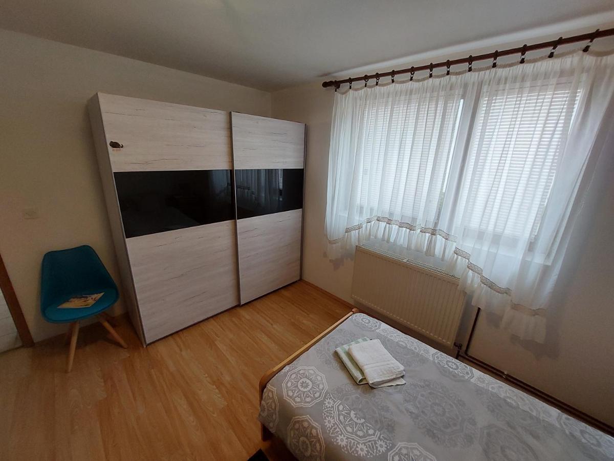 Suite Elena Nedelisce Esterno foto
